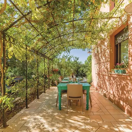 Stunning In Menfi Ag With Kitchen Holiday home